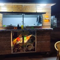 كشك متنقل • طباخ×٢ • قنينة غاز