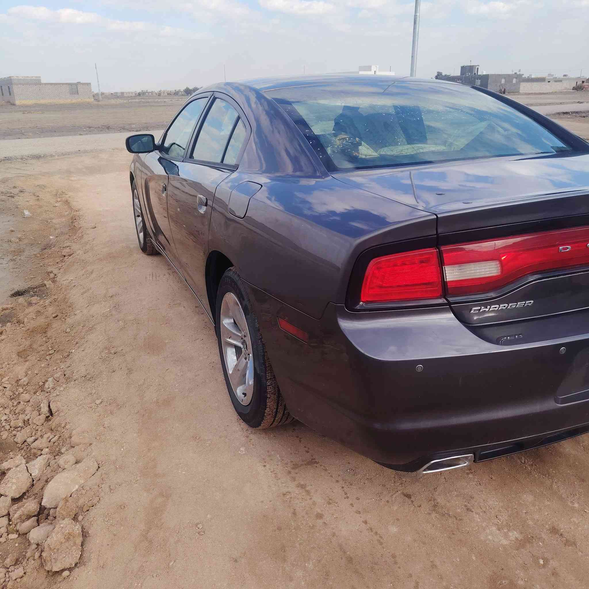 جارجر14ماشيه 115 الف فول مواصفات ماعده الفتحه 
رقم جديد ابسمي بيها بيبان الصدر تقسيم وجاملق 4صابت صبق والباقي كفاله مكان سماوه الخضر ***********سعر 166
