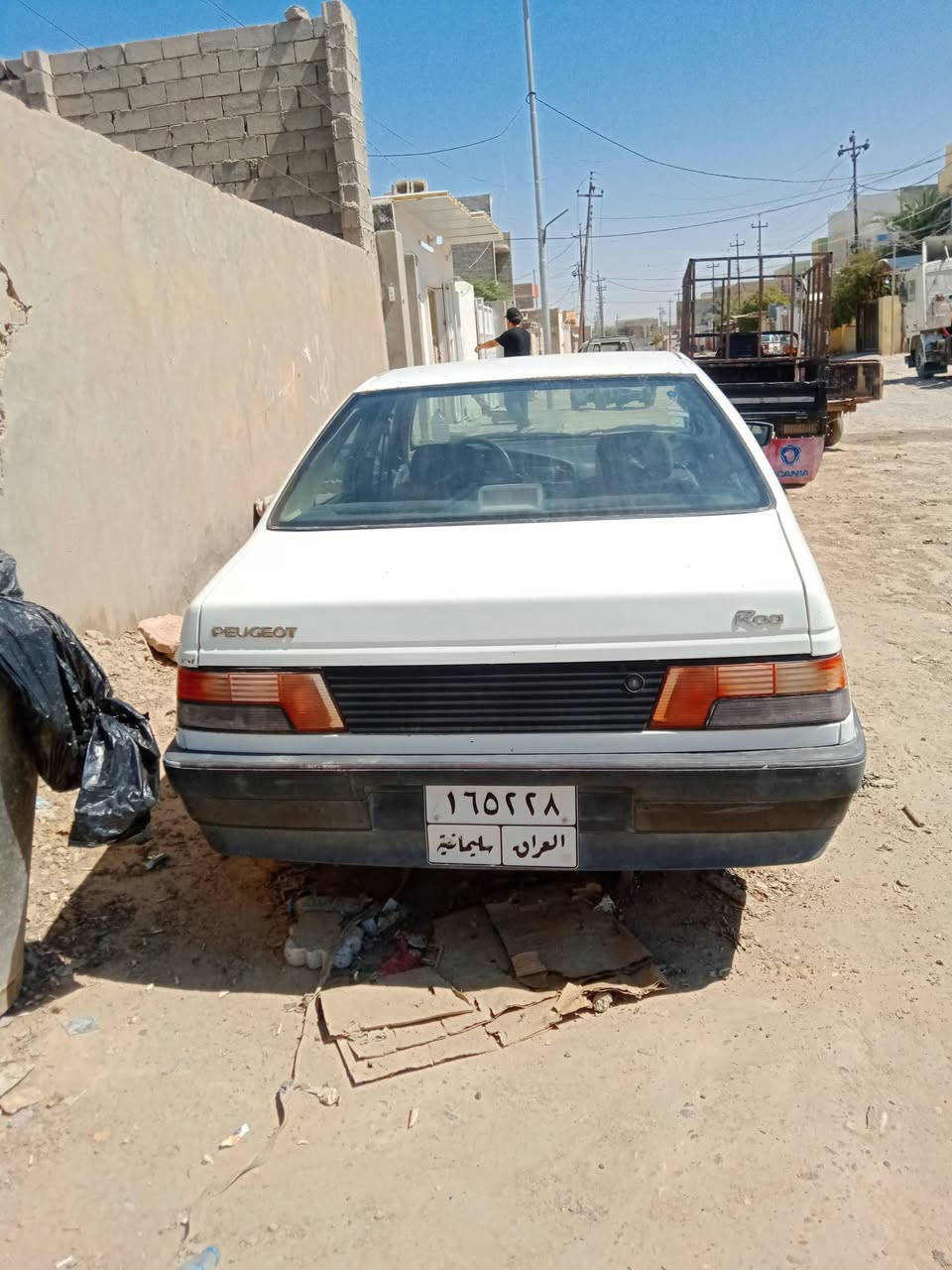 سيارة بيجو
رقم سليمانية 
موديل 2010
السعر 15 وبيها مجال 
مكلف بالنشر 
للأتصال على الرقم
***********
