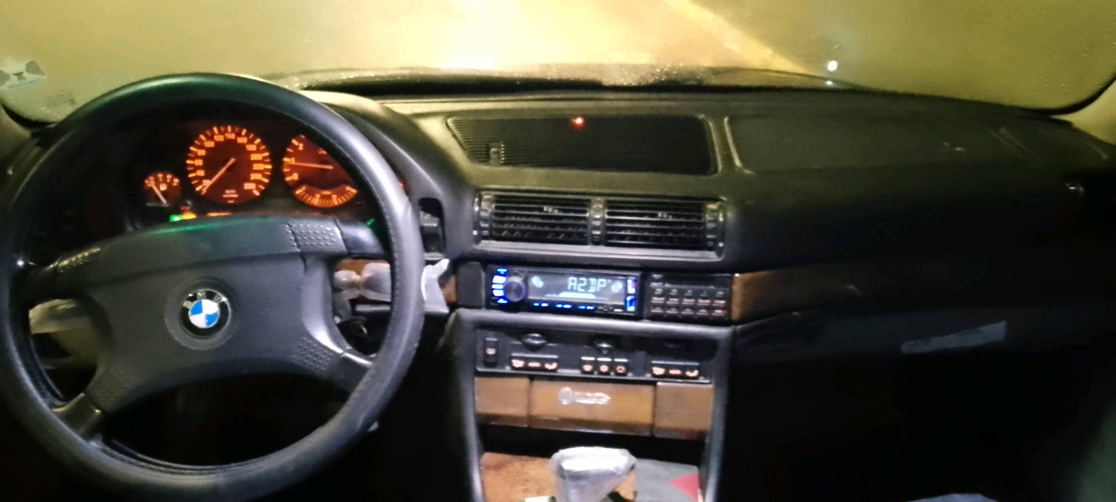 BMW V8 740i 1994 سيارة
نظيفة خير من الله مكينة وگير خير من الله حدادية تخم تاير ويل اصلي غرفة كاملة تكم تنتة كله جديد صالهة شهرين من شديتها دوشة كشنات مكينة نگرة بكل وكت اكسن مقفول لون ماروني كشرها نظيف مابي شخط كدام عينك تجي تفحص وتاخذ تراي وعيوني تشلعهن مكاني السماوة قضاء الرميثة هذا رقمي للأستفسار ***********