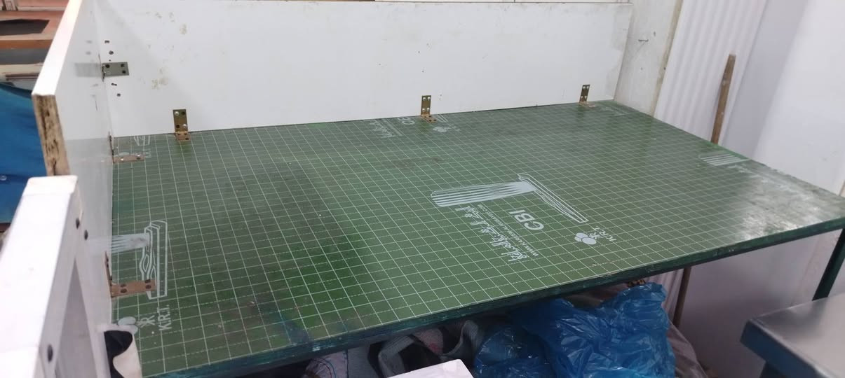 ياالله
غراض للبيع
#فرن للبيتزا والمعجنات بجميع انواعه
#عجانه 
 #ميز_استيل 
#ميز_خشبي
للاستفسار اتصل ***********
