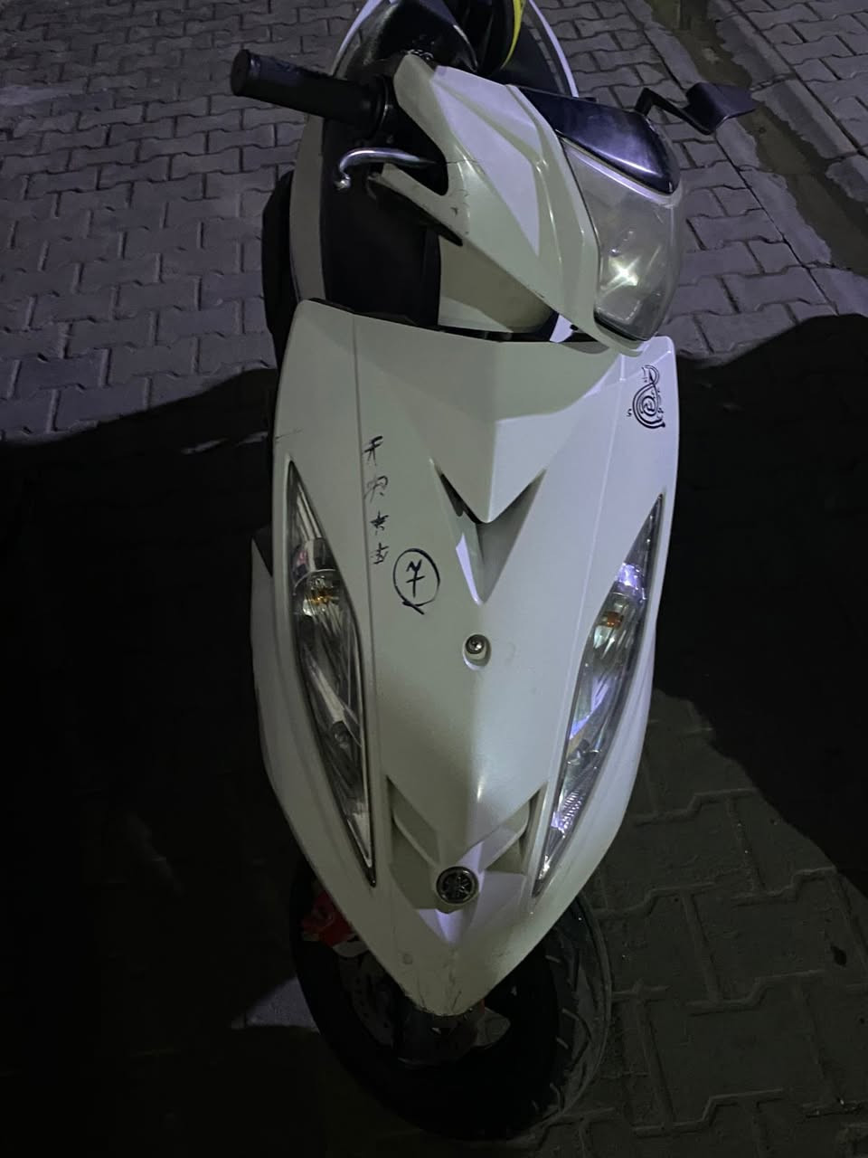 للبيع حبايب🖤،
السلام عليكم دراجه جي تي ار2009 مكفوله كفاله عامه، 
مداريها من دهن وبانزين ماشيه 12 الف دراجه ما متعوبه خير من الله شلعه ومعدل عنواني شعله رقمي *********** سعر 1150 وبيها مجال الشراي ما ارجعه فارغ🖤
ايه الرزق
