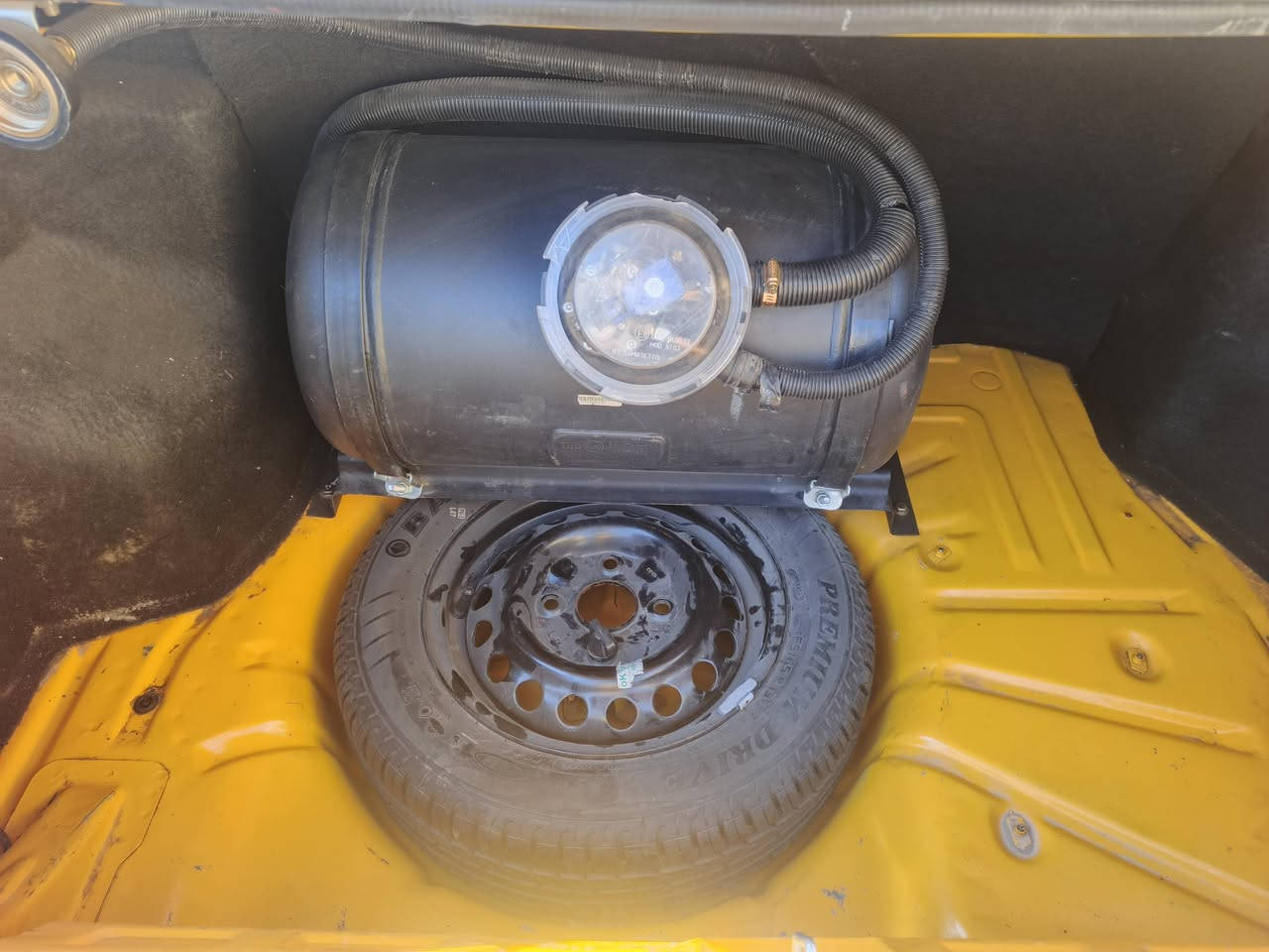 سلام عليكم شباب سايبة 2024مكفولة من كلشي ماشية 57نضيفة كلش سعرهة 67او بيهة مجال (***********)
