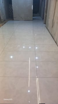 خلفة سيراميك ارضيات وجدران درجه اوله استلام مهندس باسعار مقبولة للتوصل...