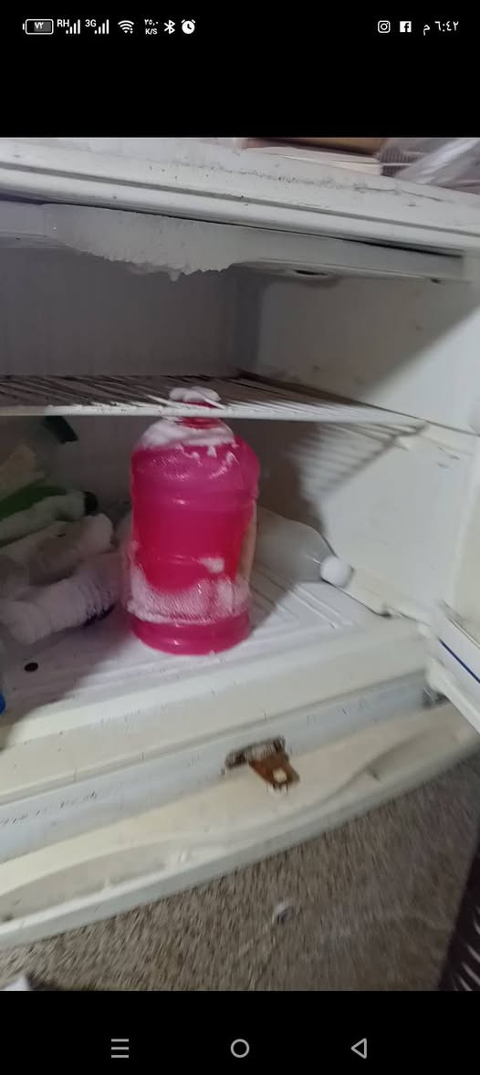 عندي ثلاجه ١٤ قدم كونكور سعر١٠٠الف ومجمده ١٠قدم ١٠٠الف شغالات شرط التجميد للبيع واذا اثنينهم ب١٧٥الف   ***********ابوغريب شقق الالبان
