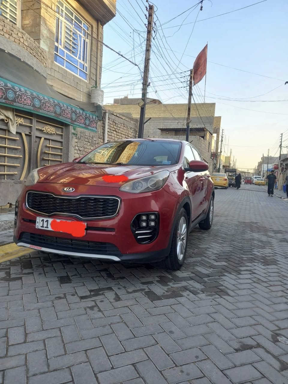 سلام عليكم سياره كيه سبورتج  مديل 2018 سياره هاي صوره حادثها
كدامكم الجاملغ الامامي مصلح بدون دواخل و التصليح واضح ب الصور سياره كلها ليبل واحد ماشيه السياره 76 سعرها 160 وبيها مجال المكان بغداد التواصل عله هاذ الرقم *********** ملاحضه ما متواجد فيس بس واتساب الشراي يتصل علا هاذ الرقم
