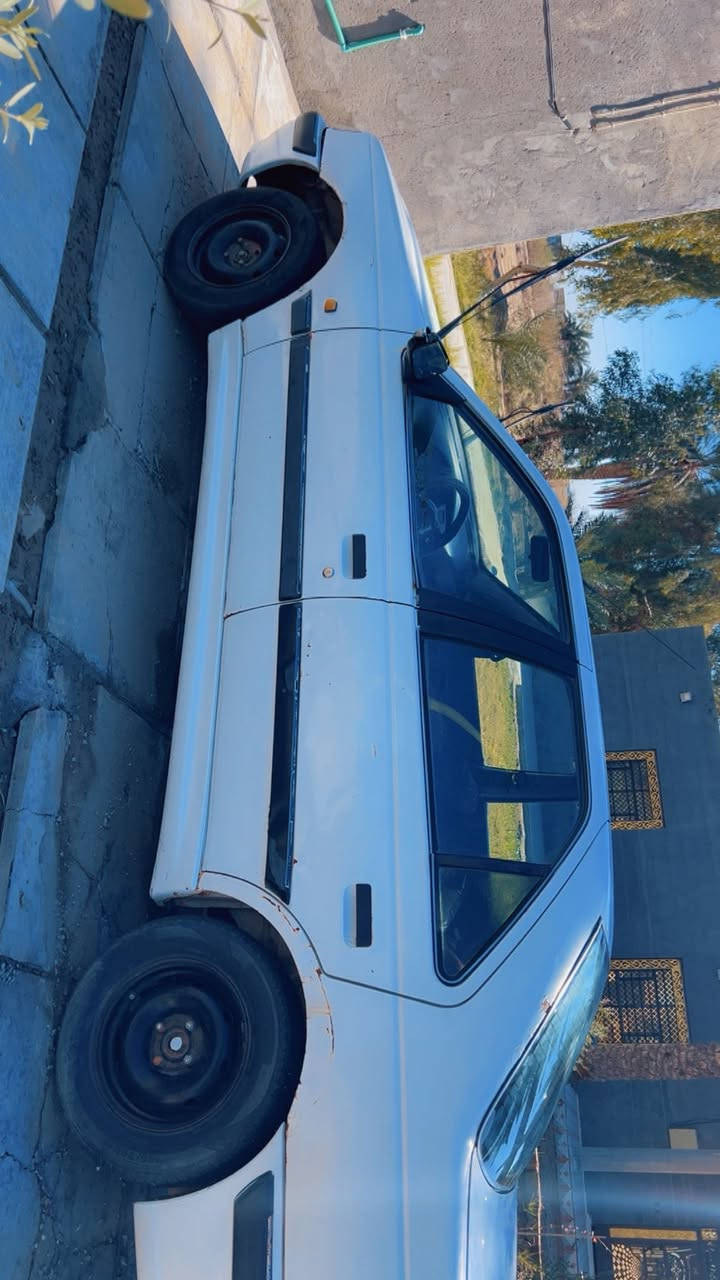 السلام عليكم  بيجو بارص 2013 ،سنويه منتهيه ، باب الخلفي مبدل السياره متروكه ياردله ترتيبات ، السعر 35 وبيه مجال بسيط 
***********
