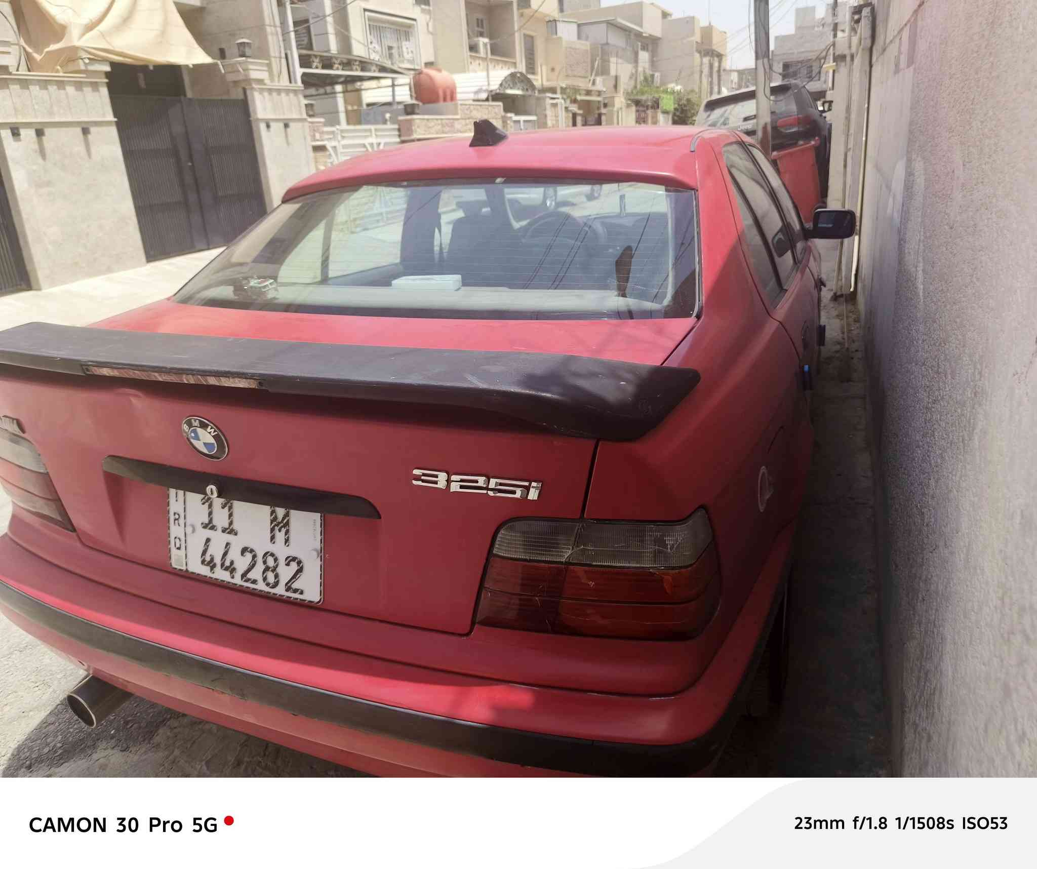 خفاج سياره موديل ٩٣ سياره بسمي هسه جديده سياره ربع مذب عليه مكينه مفتوح مو مسكر ١٨٠٠ تبريد كير مكينه سعر ٤٣  وبيه مجال عنوان المشتل ***********
