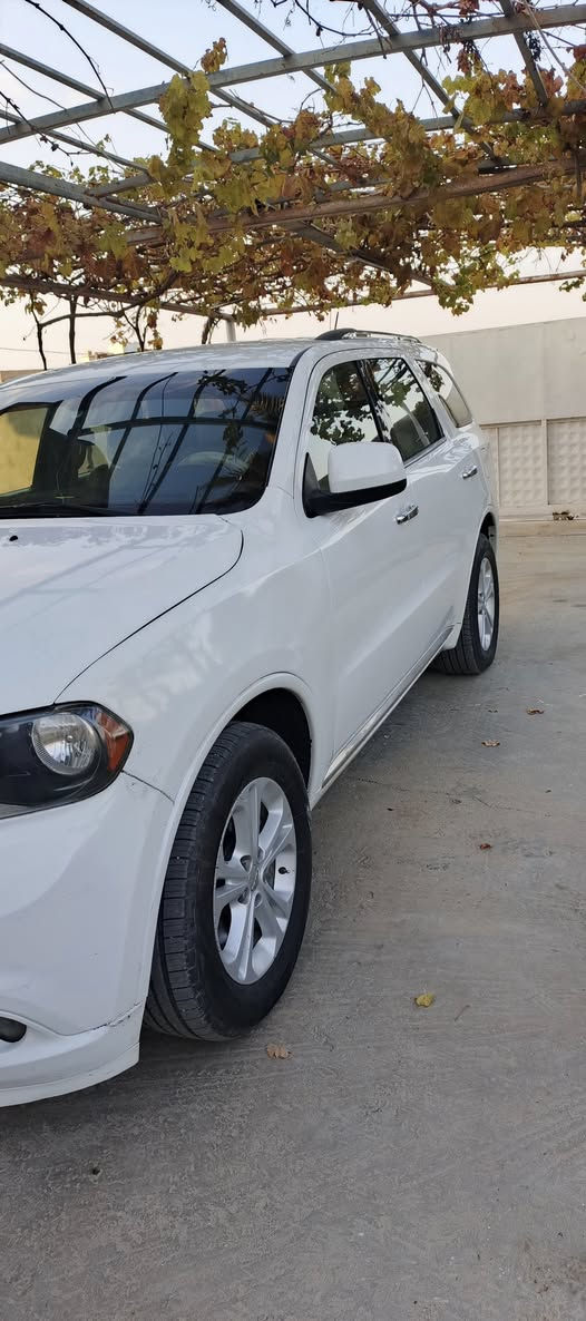 سلام عليكم دورنكو موديل 2013 رقم بغداد مشروع وطني السياره بيه قطعتين جاملغ وبنيد بدون دواخل بدون ايرباك تخم تاير جديد ما ناقصه أي شي ماشيه 161كم السعر 178وبيه مجال لطيبين رقم الموبايل ***********
