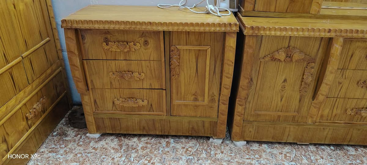 غرفة للبيع جديده او مرتبة مابيها خدش السعر 900الف او بيها مجال بسيط الموقع الكسك تلعفر


**إذا كنت صاحب هذا الإعلان وتريد حذفه لأي سبب، رجاءا أرسل رسالة إلى الدعم الفني**