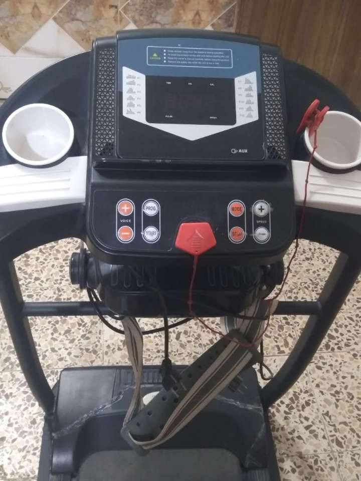 السلام عليكم اخوان جهاز جري مستعل نضيف السعر150وبي مجال متواجد خاص


**إذا كنت صاحب هذا الإعلان وتريد حذفه لأي سبب، رجاءا أرسل رسالة إلى الدعم الفني**