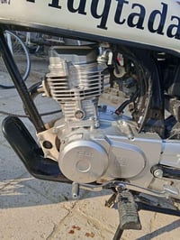 دراجه للبيع إيراني نضافه كدامكم السعر 700 وبيه مجال الرقم 07773576841