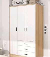 كنتور ملابس أنيق 👌 يرتب القطع ويعطي شكل مرتب للمكان قوي ويتحمل الوزن م...