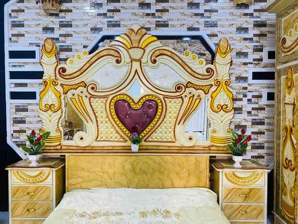 غرفه نوم عراقيه حطاطه درجة اولى نضافه فول استخدام قليل السعر مليون و150بي مجال العنوان الرمانه البعبيد الاتصال ***********
