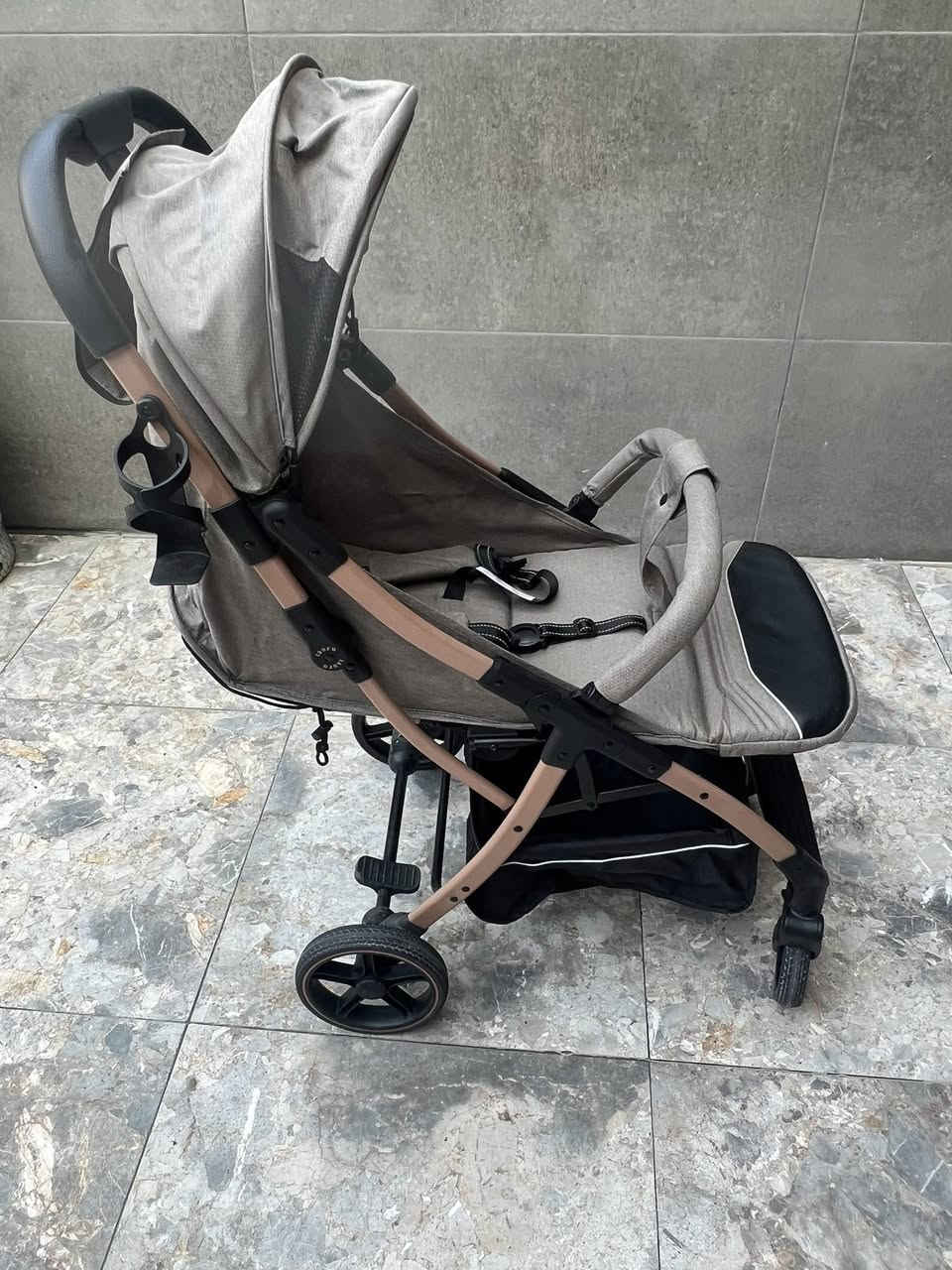 عربانه استعمال قليل جدا حاله جيده ٧٥  الف


**إذا كنت صاحب هذا الإعلان وتريد حذفه لأي سبب، رجاءا أرسل رسالة إلى الدعم الفني**