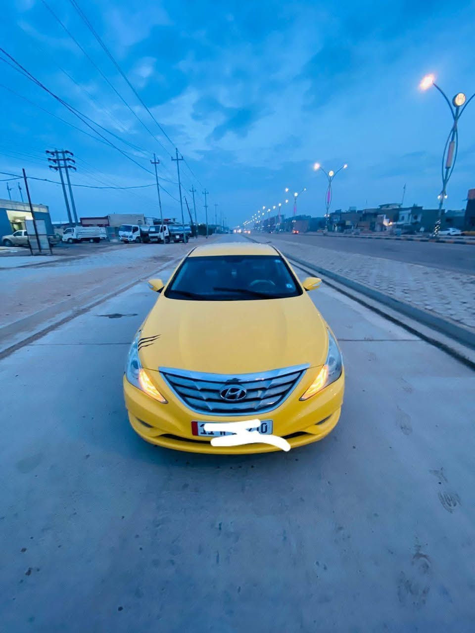 هونداي سوناتا موديل 11 وارد أمريكي بيه جاملغ خلفي وطخات رقم بغداد انكليزي الف مامطلوبه مصفره هيه وغرامات مكانه بالديوانيه السعر ٩٠ وبيه مجال مراوس عادي الاتصال ***********
