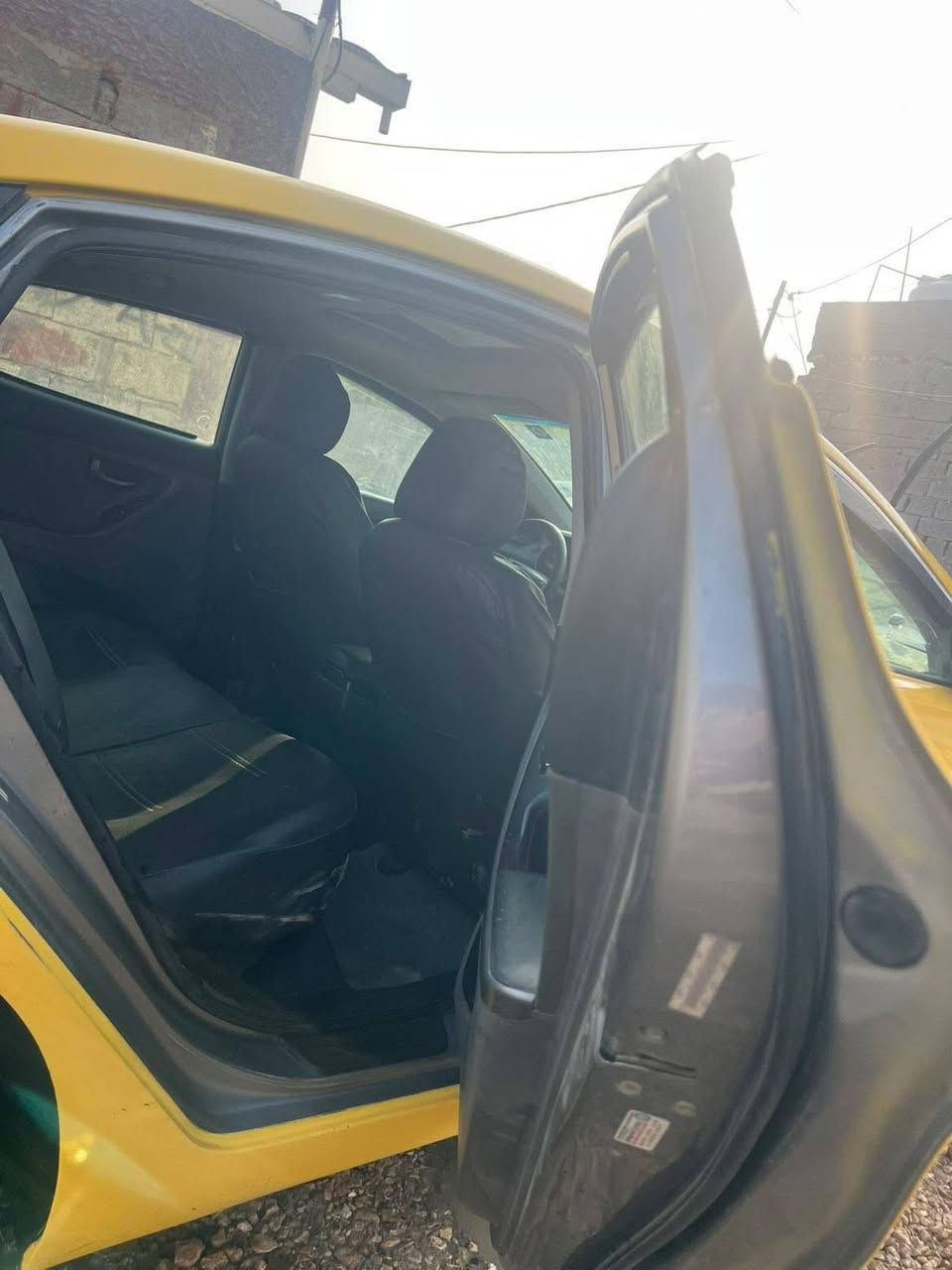 سلام عليكم النترا للبيع موديل 13 فول واحد علئ واحد وارد امريكي حادثه جاملغ وباب شرط السونار البيع فقط بدون دواخل كير مكينه حداديه تبريد تخم تاير كله جديد بسمي  مكينه مامفتوحه صبغه اوله  خير من الله  مركز المدينه السعر 95وبيه مجال قليل للاستفسا ‭‏‪***********‬‏
