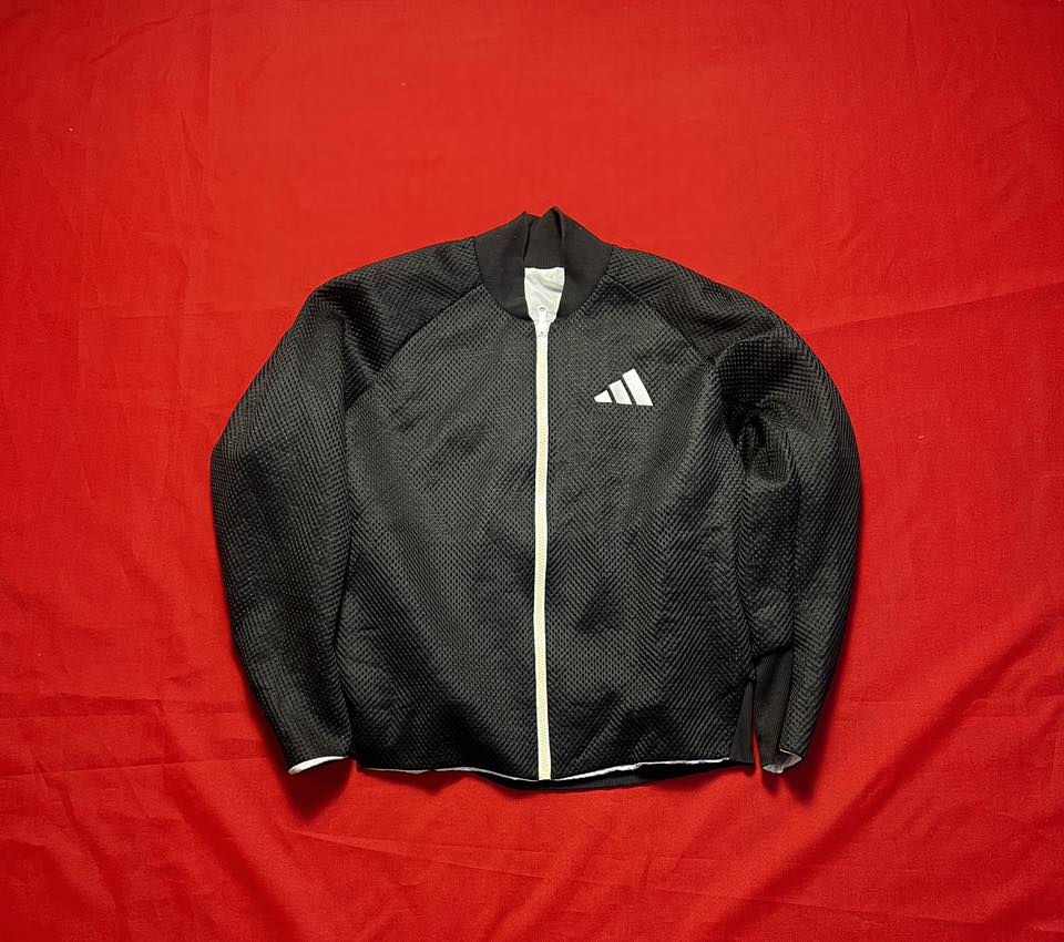 مرحبا شباب القماصل موجودات
خابروني وتدللون ***********
