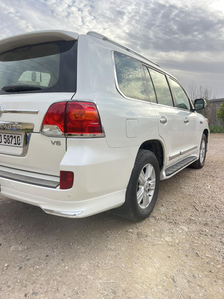 تيوتا لاندكروز موديل 2014 رقم أربيل بسمي كله جديد
مكفوله كفاله عامه حته دعاميات مكفول 
فقط بيع 
محرك 8V
عنوان الفلوجه 
***********
***********
***********
