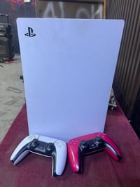 بلايستيشن 5 • هارد ١ تيرا • اكسسوارات