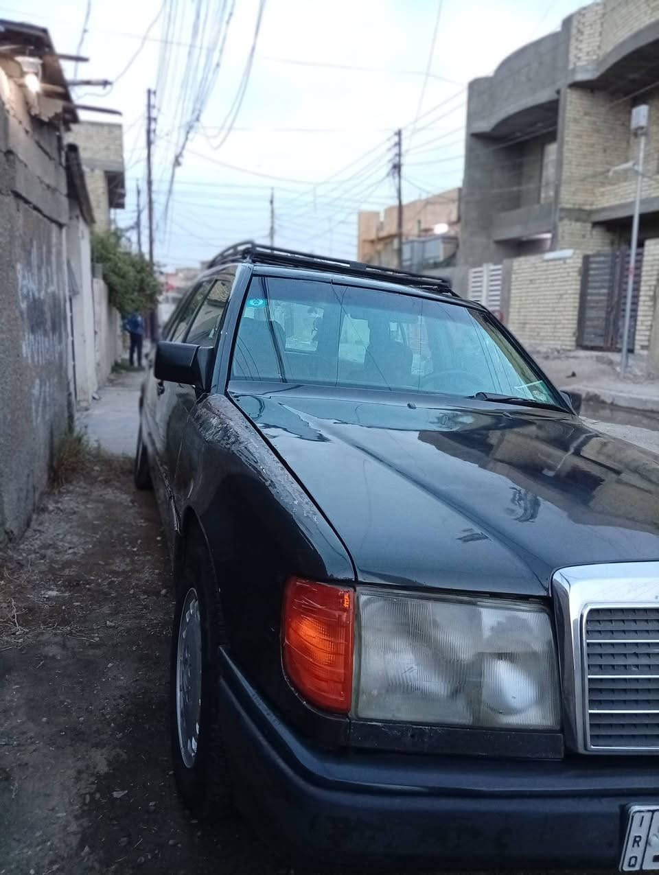 سلام عليكم مرسيدس دب استيشن مديل 90 مكينه بلاديه خراطيم خير منالله لاتنقيص لا تبخير رقم انكليزي بسمي تحويل ثاني يوم (مصبوغه عام لجماليه فقط)  سياره كامله مكاني بغداد البياع تقاطع الدرويش سعر 55بيهه مجال بسيط ***********بي وتساب او اتصال
