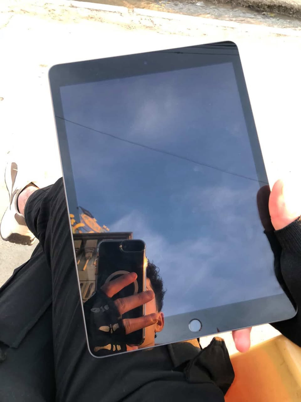 أبيات  ٩للبيع
نضافه ميه بل ميه 

نسبة البطاريه(٩٧)

عدد دورات الشحن (١٢٠مره فقط)

ذكره (٦٤)

٦٠فريم بوبجي 

قطاره بل شحن 

موجوه فقط الكرتون والكفر.

السعر بلاش ٢٣٥وبي مجال للطيبين

مكاني موصل الأيمن حي الرساله

***********
