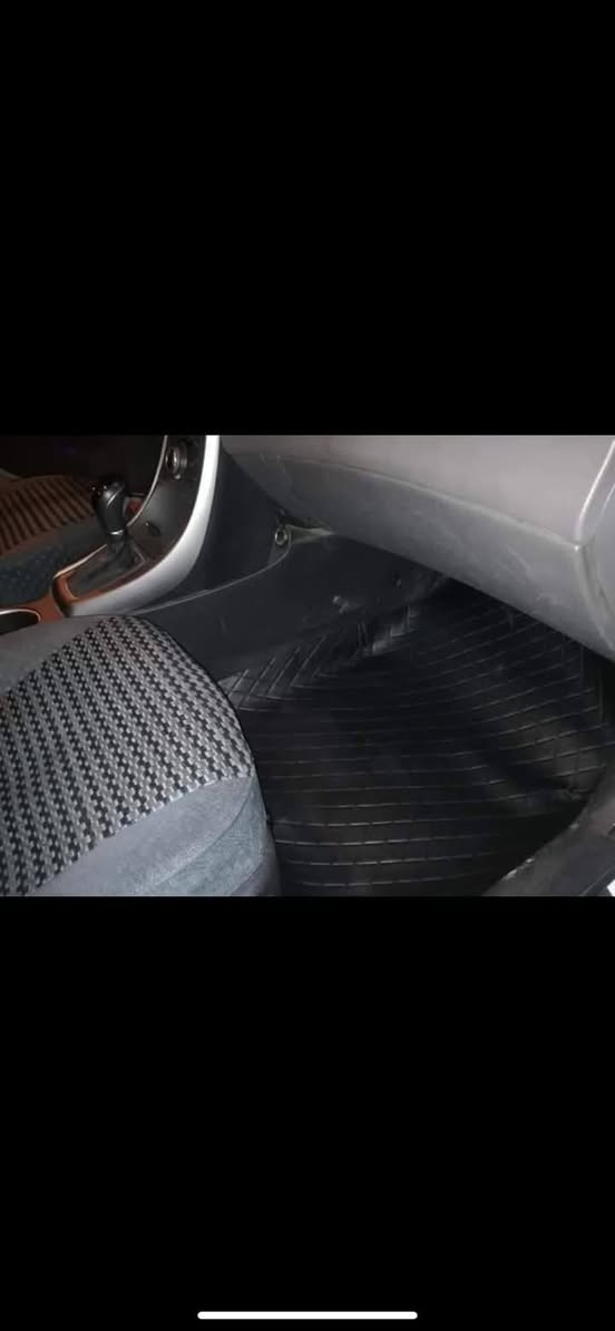 السلام عليكم عرض خاص لفتره محدوده🏃🏃 عمل ارضيه درجه اولا جلد ياباني إلى جميع سيارات ال/5راكب. (45) الف فقط وا 7راكب (75) الف ملاحظه كل سياره تجي اسوي ارضيه الها هديه حمام على الناشف  المكان بغداد الشعب قرب تقاطع عدن الرقم التواصل (***********التواصل فقط اتصال او واتساب )
