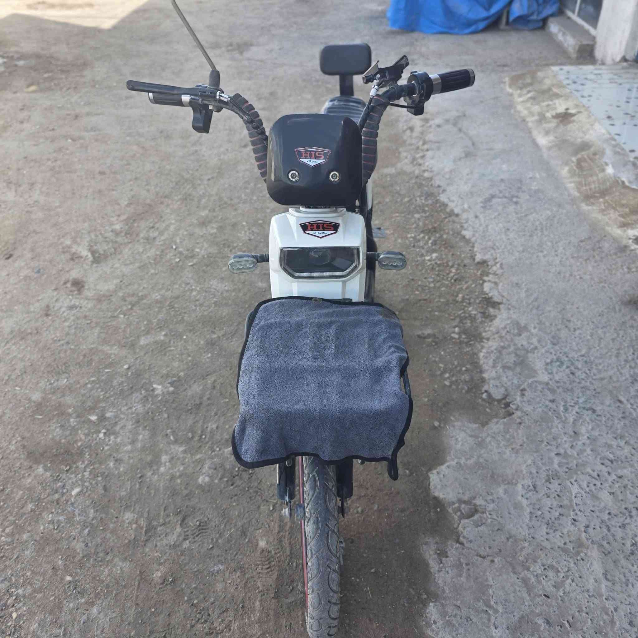 دراجه شحن ....
مستخدمه 6اشهر من بيت للمحل من محل للبيت ..
فول لايت عالي ناصي ..دبل اشاره ..
السعر 👈....***********
