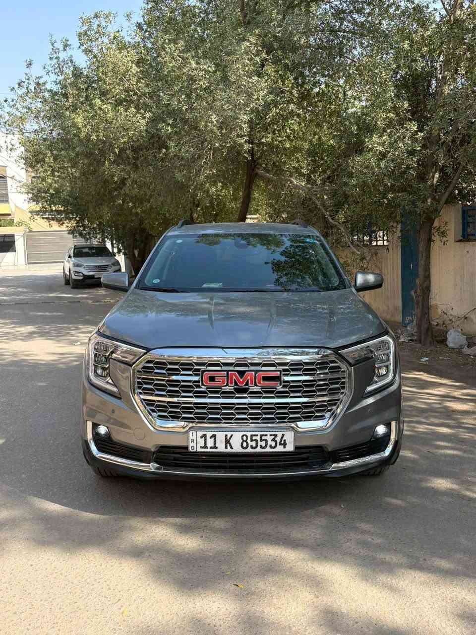 ‏‎  GMC تيران 2024 فئة SLE 
الشكل الجديد لايتات يوكن 

للبيع  

وارد امريكي

ماشية 20

 مرقم بغداد  

المواصفات/

-بصمة 

- محرك 1500 تيربو 

- تحديد مسار 

- كشاف لايت اوتو 

- گير بيانو  مع كير عادي 

-كشن كهرباء

- خمس بصمات ابواب +جنطة

- تشغيل عن بعد 

-هاند بريك بصمه 

- شاشه اعطال ديجتال

-حاكيات هاتف 

-كشنات هيتر 3 سرع

- شاشه كبيره كار بلي +اندرويد اوتو+اواكس+بلوتوث

-كامره خلفيه دوارة

-ويل كاب بلاك توب حجم 19 

- مانع انزلاق 

-جنطة كهرباء

-شاحن type-c

-ماوس انظمة قيادة ثلجي وعادي

-لايتات عدسة زينون led

-سستم صوت 

-كروز تحديد سرعه 

- اوتو ستوب  اطفاء اقتصادي عند القيادة     

- رادار  امامي لتجنب الحوادث 

-داتا شو تحذير تصادم على الجامة الامامية

-تحديد مسار رادار الخطوط البيضاء

-جنطه كهربائيه

- تحكم ستيرن
***********
