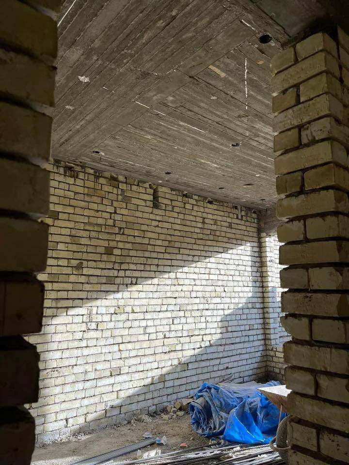 سلام عليكم بيت هيكل اللبيع المساحه 100 متر بناء درجه أولى زراعي نهايت اربع شوارع بل شارع مال سكله رضا الركابي رابع فرع ع ايسره كاع ستار الطوكه النفطيه سند 25 السعر 85 وبي مجال ***********
