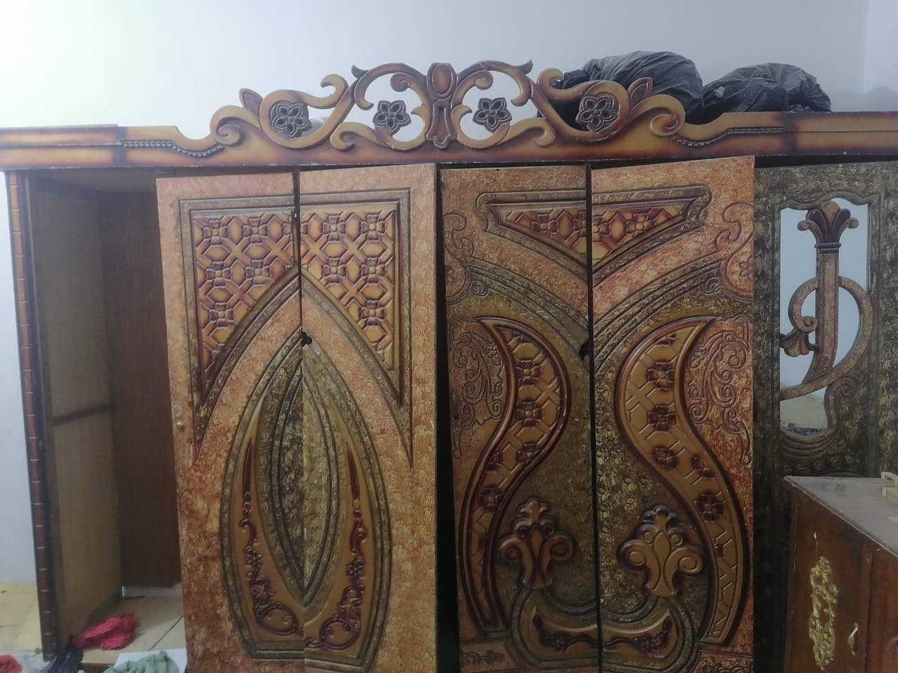 سلام عليكم عيني هذا كنتور ريد ابيعه لن محتاجه والله سعره 50ألف والي رايد يشتري يراسل ع هذا رقم ***********
