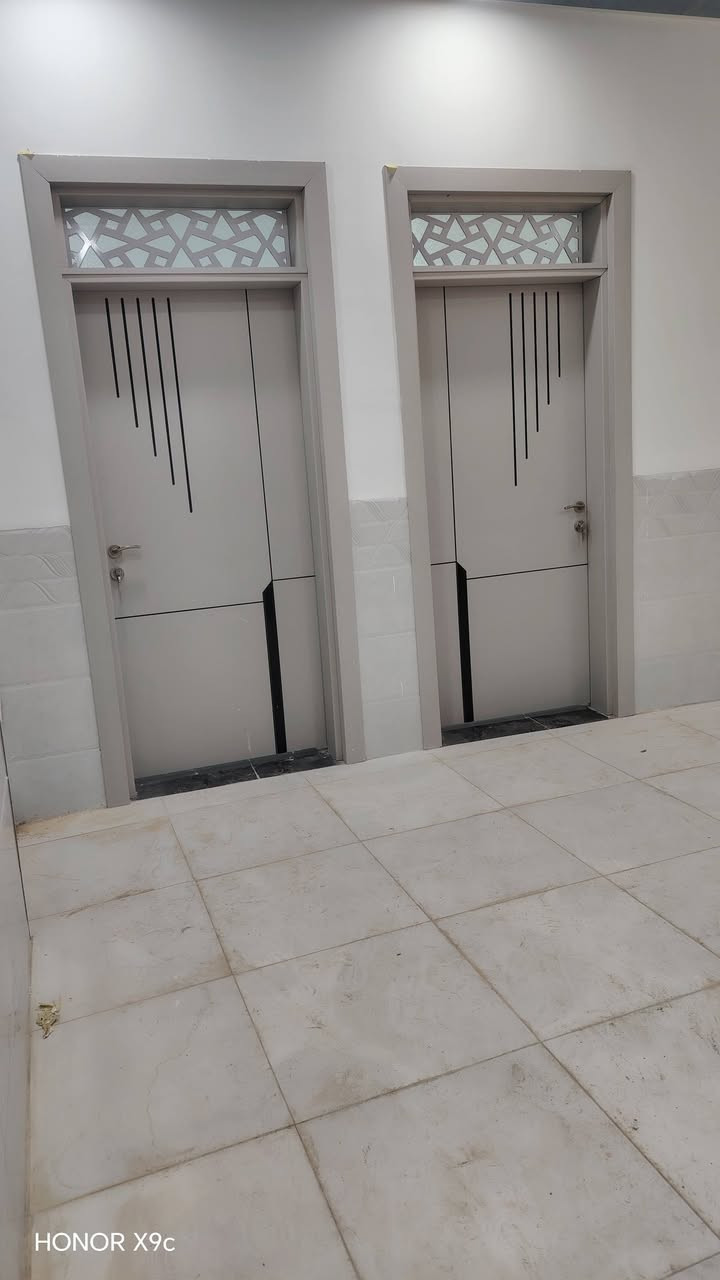 يعلن مكتب الاصدقاء للعقار ولمقاولات العامه

بيت البيع مساحته 100 متر طابوزراعي سند 25اقرار محكمه ثاني يوم بيت كامل ومفتاح🔑🔑🔑🔑🔑

بناء حديث /ساس وسقف صب مركزي البناء طابوك جمهوري ارضيات بورسلين جدران سيراميك هندي درجه 🌹🌹

الموقع نجف شرع الصب عمود 327 قريب عل شارع 🌷🌷

يتكون البيت من كراج /ستقبال /صاله /مطبخ /غرف نوم عدد2 /حمامات خارجيه و دخليه (جيب مهندس وفحص🌹🌹

الاتصال على الرقم (***********) واتساب
