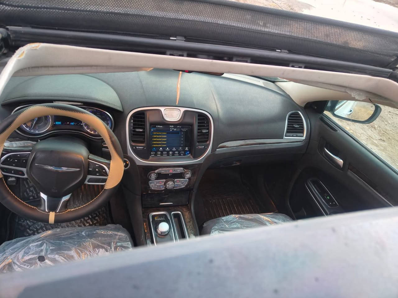 السلام عليكم وابامه للبيع بغداد بسمي فول مواصفات موديل 2018 أصل ضرر جاملغ خلفي بدون دواخل السعر 210 وبيه مجال ماشه 100 ميل رقم الهاتف ***********
