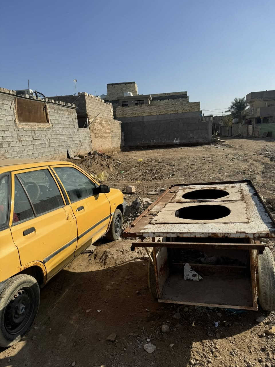 قطعه ارض ملك صرف مساحتها 165 بسند 300 واقع حال ركنين تجارية رقمها 1441
***********
