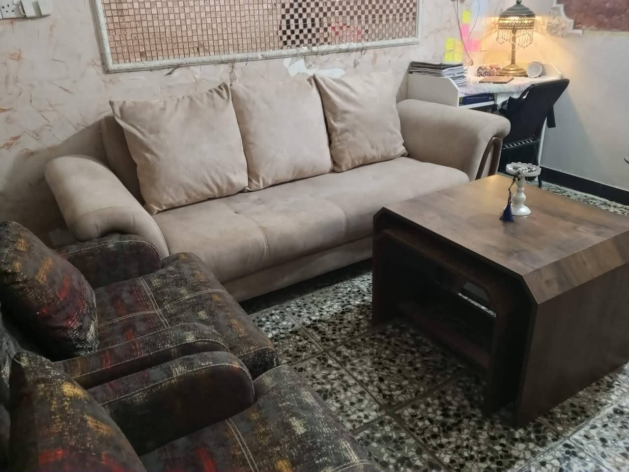 السلام عليكم غراض البيع مستعجل الشري يتصل ***********
