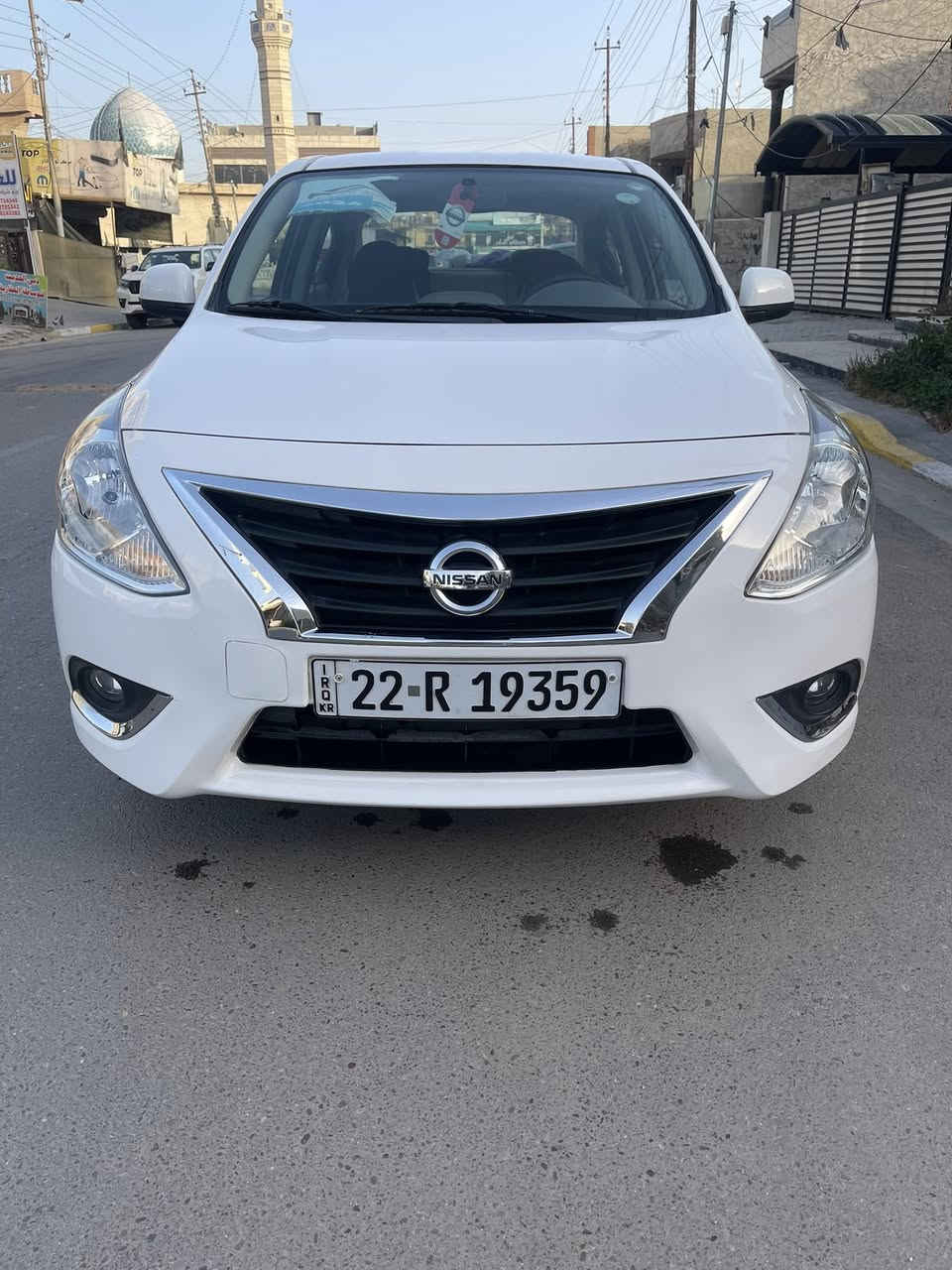 نيسان سني هندي امل بليته الزركه المرغوب موديل 2024 مماشيه هواي 25 الف بيهه براد بالجنطه وبالجمالغ الخلفي السعر 17 وبيهه مجال ***********
