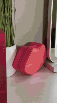 السعر 20عطر العود أمه العطر الثاني 25الطلب ***********
