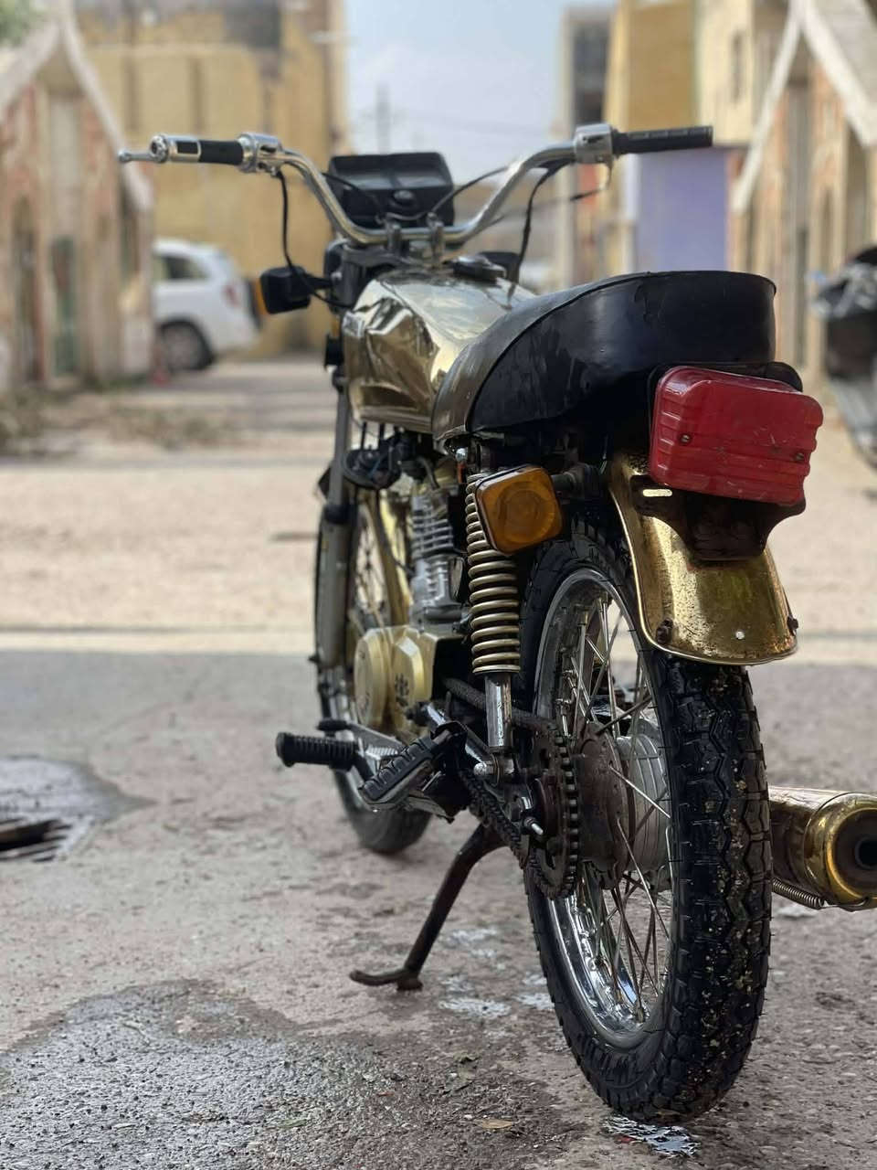 أوراق نظيفة موديل 2016
دراجة خير من الله مستعجل على بيعتها. ٣٥٠ بيها مجال  ***********
عوزها ترتيب شوية
