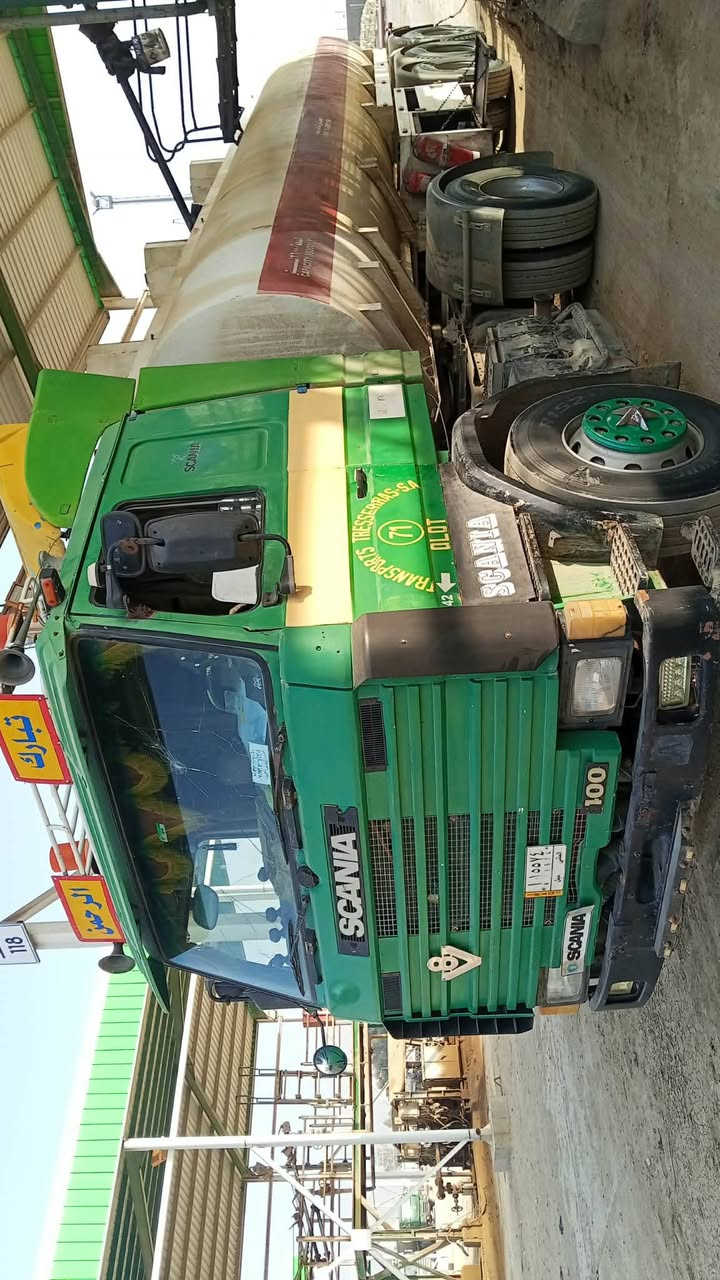 السلام عليكم
مشلح 1991  8بستم مكينه وگير بالچيس ماناقصها برغي جي بي اس طوناج وسنويه لشهر العاشر موديل جوبلس راس وعربانه حموله كل المنتوجات 36 سنتر لوك مكينه كير جاهر ماناقصه شي جاي تشتغل عالتصدير 
للإستفسار ***********/*********** سيد احمد الزويني
