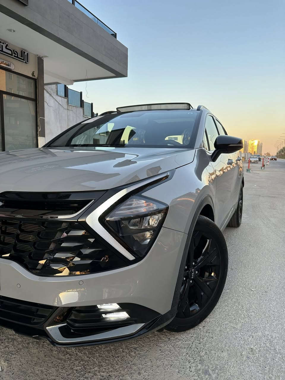 سلام عليكم للبيع كيا سبورتج 2025 لون سمنتي المميز بلاك اديشن خليجي ضمان المجموعة الدولية مكفولة ماشية 8 الاف فول مواصفات 1/1 مكاني السيدية للاتصال ***********
