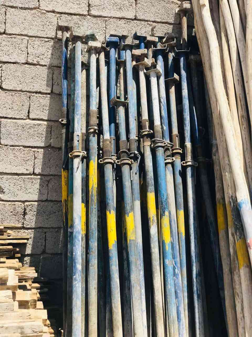 قالب خشب متفرق كادر متكامل ايطبق أكبر بيت مساحه 500 متر ديكورت نقشات شتريد حاضرين اسعار مناسبه 
***********
***********
 Ahmed Alazaawi 
احمد صالح الجبوري
محسن الجبوري 
فوزي الصالح
