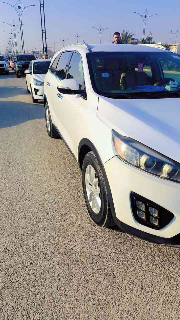 السلام عليكم 
لبيع سورنتو  ذي قار 17 6سلندرامريكي ضربته دعاميه اماميه فقط والباقي مكفول من الصبغ والتبديل ماشيه 84 السياره جاهزه من كلشي حداديه تخم تاير المكينه مامفتوحه السعر 200 
رقم الهاتف ***********
