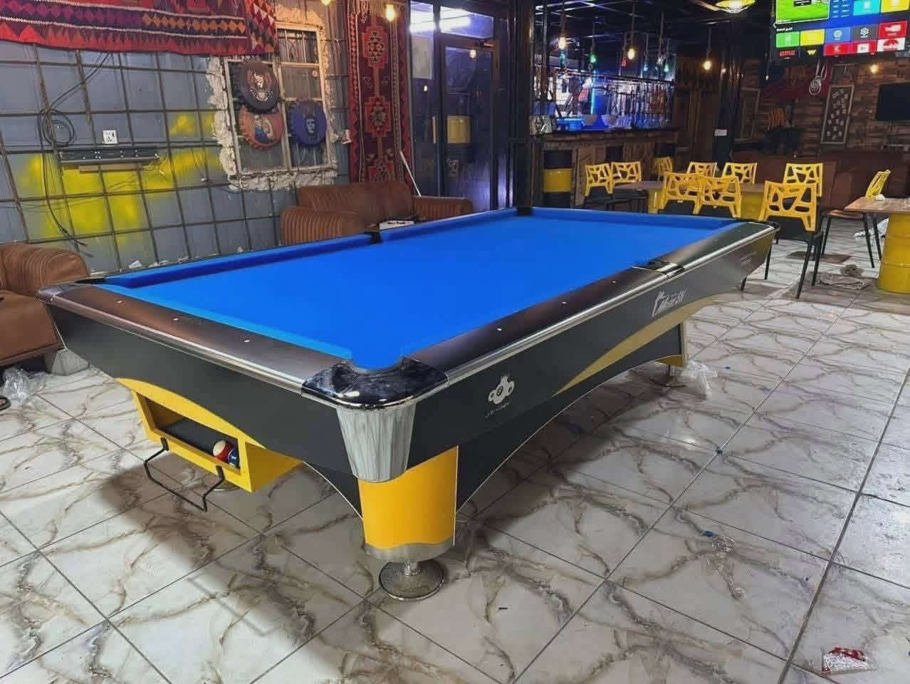 ميوزه مستخدم وجديد 🎱⬇️
☑️✅
يوجد لدينه توصيل 🚛لجميع المحافظات العراق...... ⬇️
☑️✅
ويوجد لدينه كادر مخصص لنصب لميز🎱....نقل وشد .... ⬇️
☑️✅
مع كيوبات طوبات 🎱🎱🎱... ⬇️
...... ⬇️...... 
الستفسار *********** بي واتس📞

