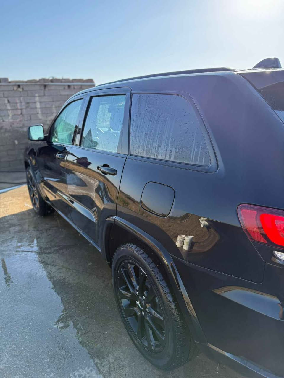 جيب كراند شيروكي موديل 2019 وارد امريكي حادثها بابين فقط بدون ايرباك السعر 210 وبيها مجال 
للاستفسار *********** مكاني بصره البصرة, العراق
