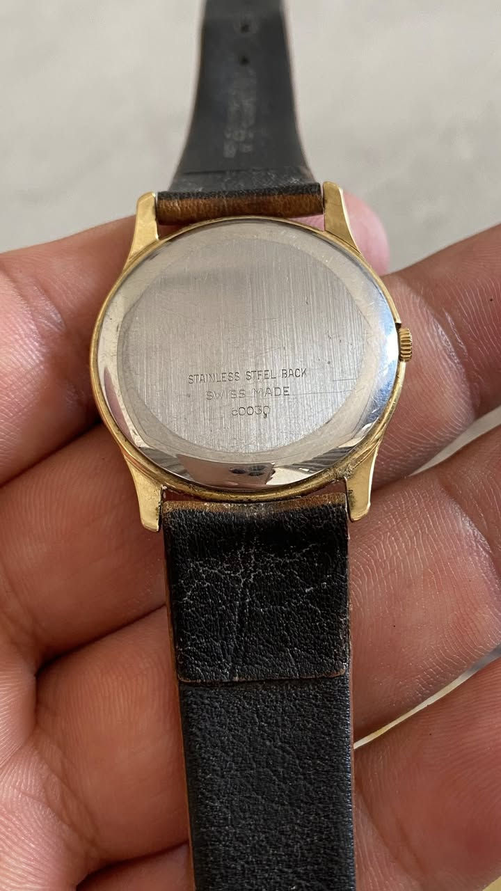 البيع / ساعه سويسريه باتري شرط شغل 

القطر  35/ السعر 65 الف معا توصيل


**إذا كنت صاحب هذا الإعلان وتريد حذفه لأي سبب، رجاءا أرسل رسالة إلى الدعم الفني**