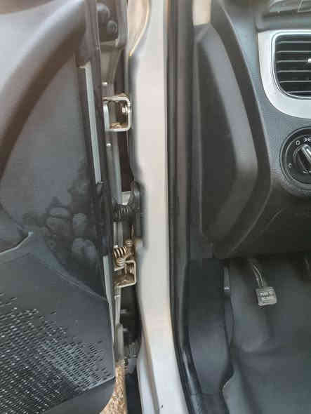 السلام عليكم جورني موديل12 طابه كلين اخوتي اوتاج راسي راح اكتب كل تفاصيله علمود ما اتفاشل وياكم بلاظافة للسونار الموجود البنيد امبدل بدون حادث لان ماعت الفيشة وحتركت مال البنكة والحاظن فأثر علبنيد وتبدل اوعندك الجاملغ والباب الايمن بيهن بارد اوصبغ اثر دحجه والجاملغ الايسر ايظا اثر دحجه او اي واحد يجي يفحص يلكة غير هاذا الكلام اني خصار( برانكيت ولغود او شواصي مكفولة كير محرك مكفولات كهربائيات كله شغالة بدون نقص والحمد الله مضافله راديتر ثلاث سراوات  اوجهاز ابلوتوث او سستم صوة حساس خلفي عند الرجوع كامره خلفية واصلة اوكاملة بس اجيب شاشة اوتربط علية وبلكات جدد ارضية جلد سياره خير من ألله دشبول طافي والحمد الله ) تخم تاير جديداليوم شديتهن بسمي السيارة مشروع وطني مكاني بلكوت اوبلعافية علياخذهه
*********** السعر 120 اوبيه مجال بسيط للطيبين
