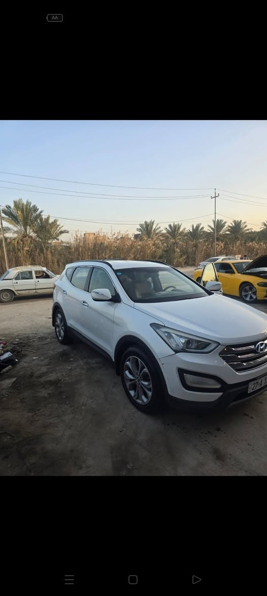 سنتافيه خليجي موديل ٢٠١٤ كفاله عامه (بيع فقط)
محرك ٦ سلندر 
٧ راكب 
٣ قطع تبريد 
شاشه كاميرا حساس خلفي 
فور ويل 4x4
ماشيه ١٠٤ ألف على وضع الشركه 
رقم ذي قار/تحويل مباشر 
مكان السياره ذي قار 
للاستفسار الاتصال على صاحب السياره ***********
غير متواجد على الماسنجر مكلف بالنشر  .
