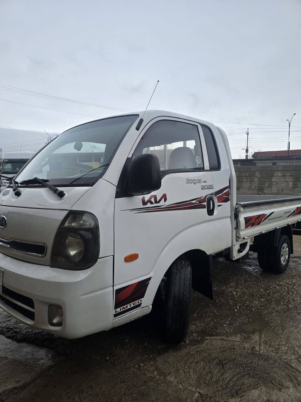 سەرەتا بە ناو خوای گەورەی 
کیا بار بیلاد 2009مانگی 5
مەکینە ڕەشی 3000سۆپری مەرخوب 
گیرو مەکینە تەقەو ڕەقە شانسی دوو بڕاوەو ئین جکتەری بەشرت هتا یەک مانگی تر هەڵمی دەمیبوو مەرجەعەو بیگێڕەوە سەیارکە کامل جائیزە نەو بۆدی لۆک تەنها چەم چی گەرم یەکسەر بۆ بار ماڵی دۆست هەموو گیانی بەشەرت دەفرۆشم سیعر 69گەڵا تکایە ئەگەر مەشتەری نیت سەری خۆتوو منیش مەیەشێنە ***********سید سادق حلبجة, السليمانية
