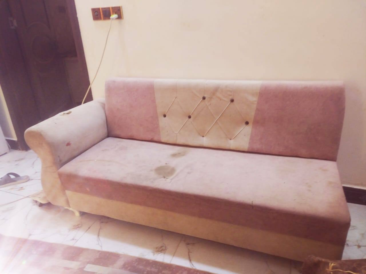 اغراض للبيع
مجمدة نظيفة 
تخم تسعة مقاعد 
كنتور بابين 
جهاز ركض بي خلل كهربائي بسيط 
بطات 3 
اجهزة موبايل سويدية وصرصور 
قيم واخذ


**إذا كنت صاحب هذا الإعلان وتريد حذفه لأي سبب، رجاءا أرسل رسالة إلى الدعم الفني**