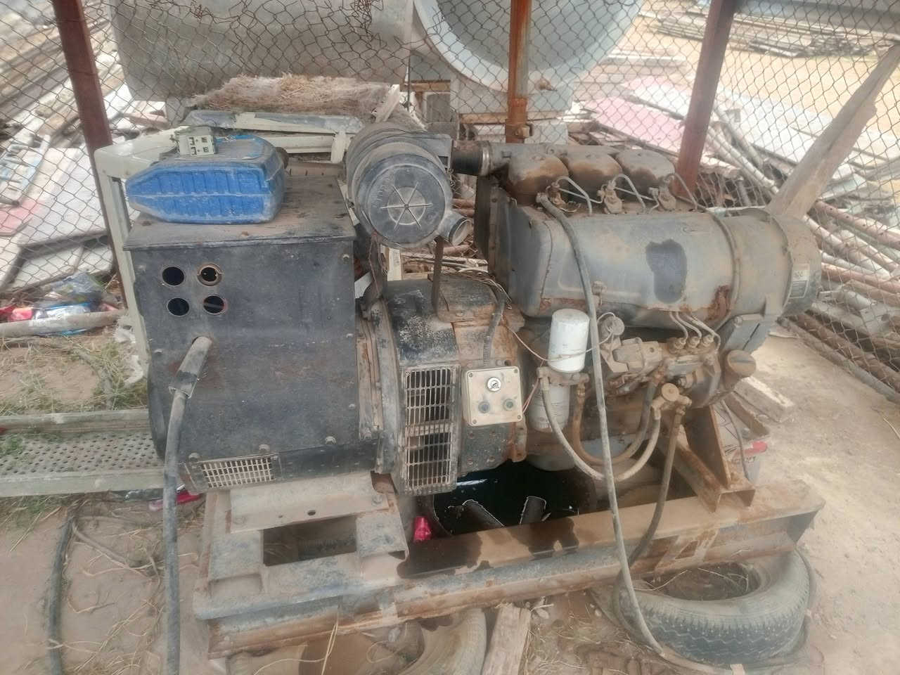 مولده نضيفه لبيع مكانه رمادي جزيره لخالديه سعر 28ورقه بي مجال ***********
